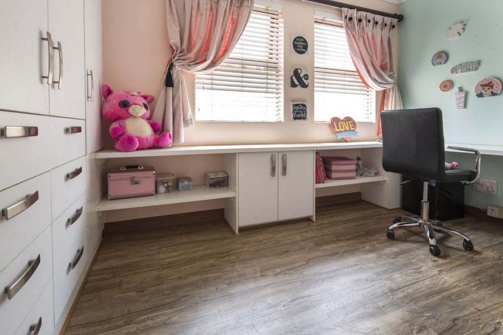 Fin Floor Laminate Flooring Fin Floor AGT Supreme Laminate Floor Autumn Oak (7633034838105)