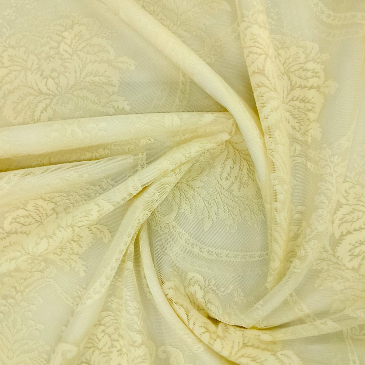 Fabric Embroided Pasha Lace Tree 290 cm