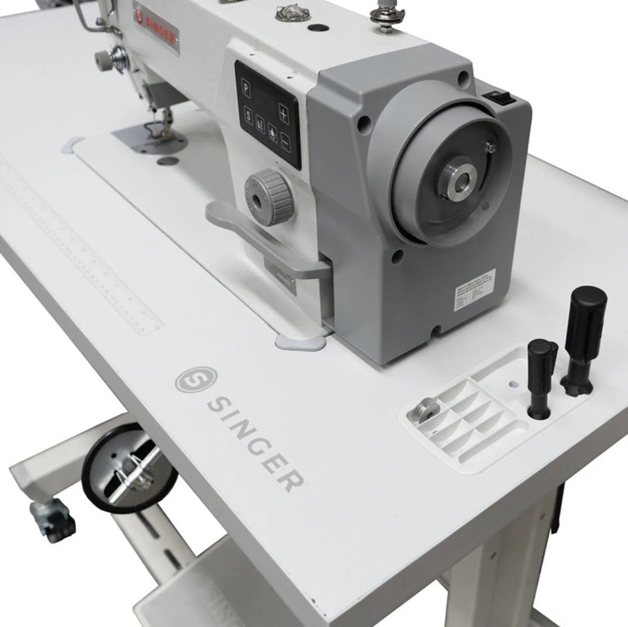 Singer Industrial Sewing Machine 141G-20