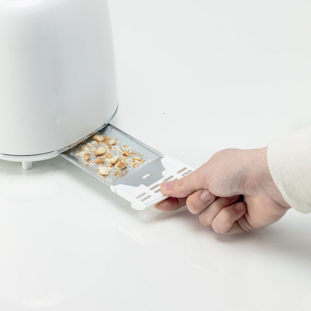 Kenwood Eterna Plastic 2 Slice Toaster Glossy White TCP31.000WH