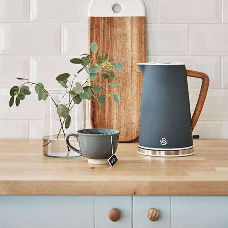 Swan TOASTER & KETTLE Swan Nordic Polished Stainless Steel Cordless Kettle & 2 Slice Toaster SNR2P (6713986515033)