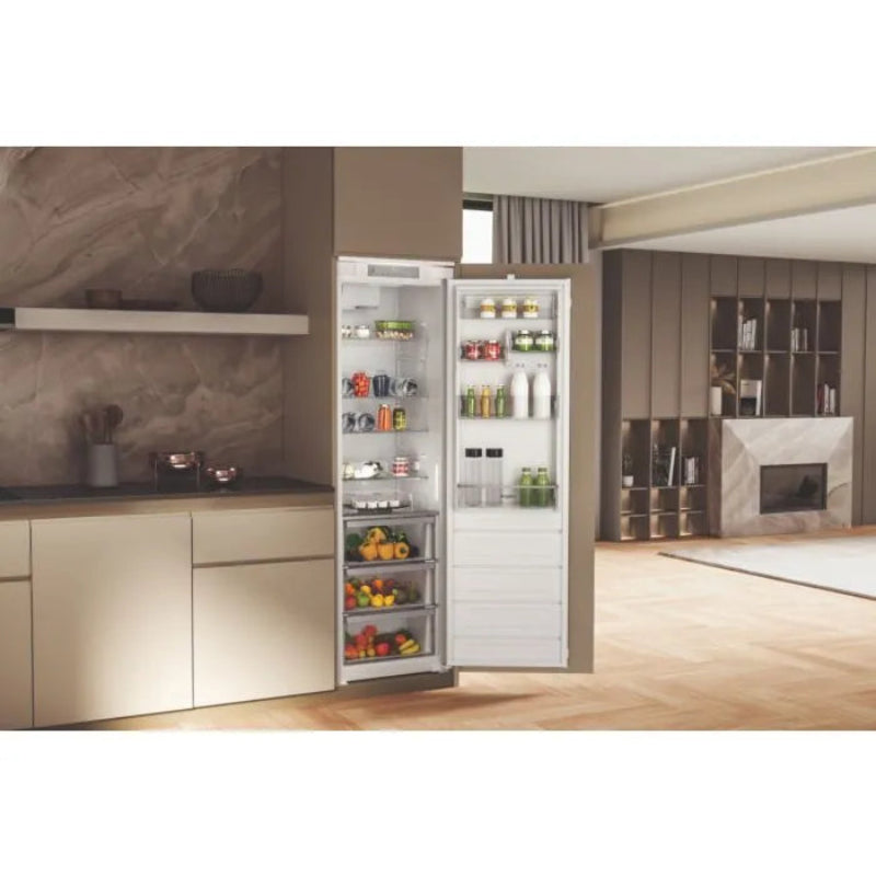 Whirlpool 306l White Integrated Fridge - WHSD18A063C1