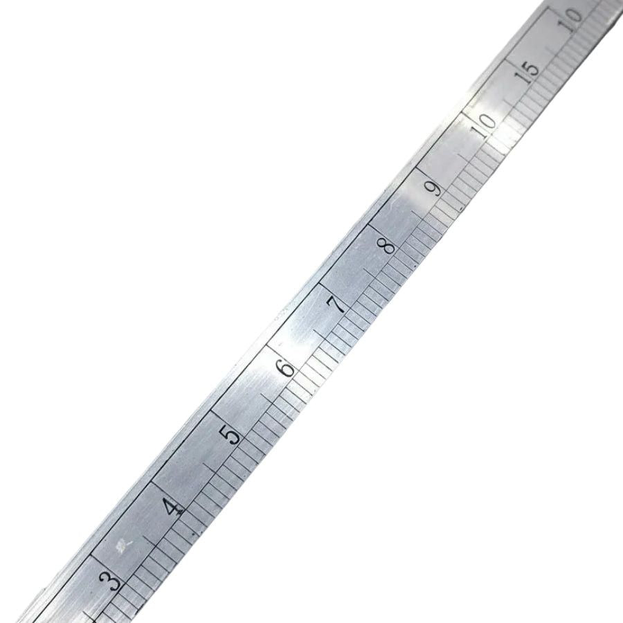 Fawz Rulers Aluminium Meter.