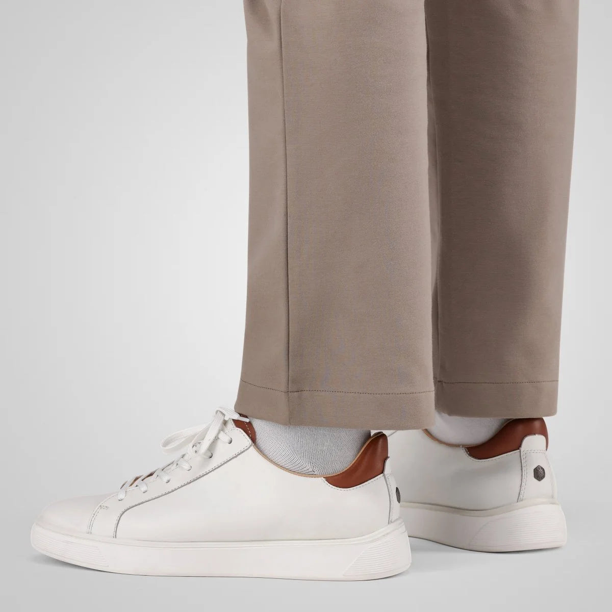 Jekyll & Hide Men's Seattle Sneaker-White Tan 2056WHTAN