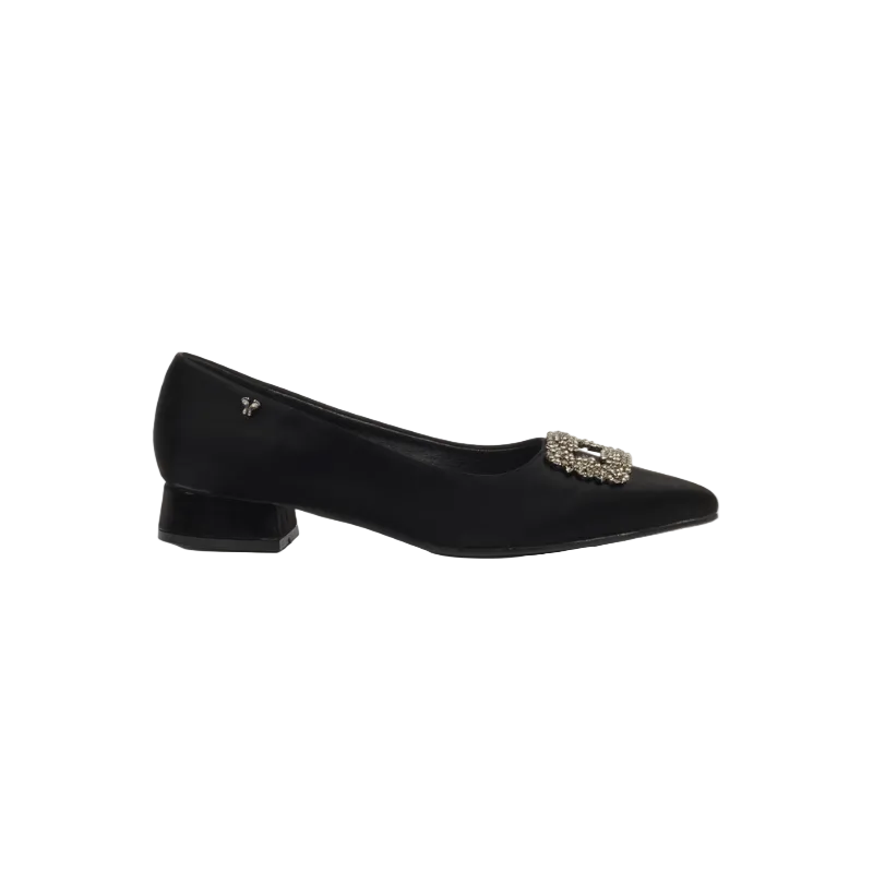 Butterfly Feet Women's Black Leonore 1 Low Court Heels-Black