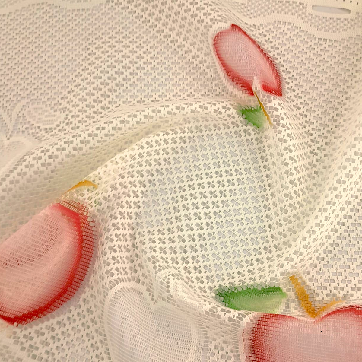 Printed Dutch Lace Apples Cream 60 cm.