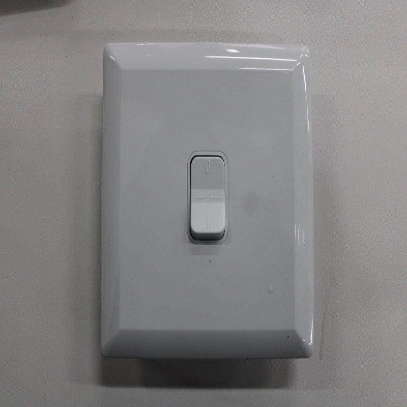 Lighting Accessories Isolator 2P 60A P/P BLEL604W/L (7038799282265)