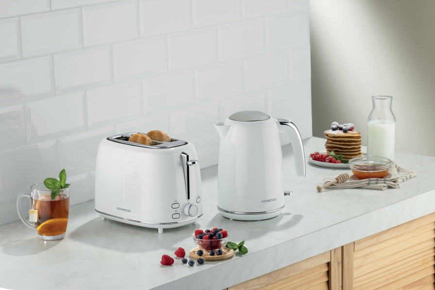Kenwood Eterna Plastic Kettle Glossy White - ZJP31.000WH