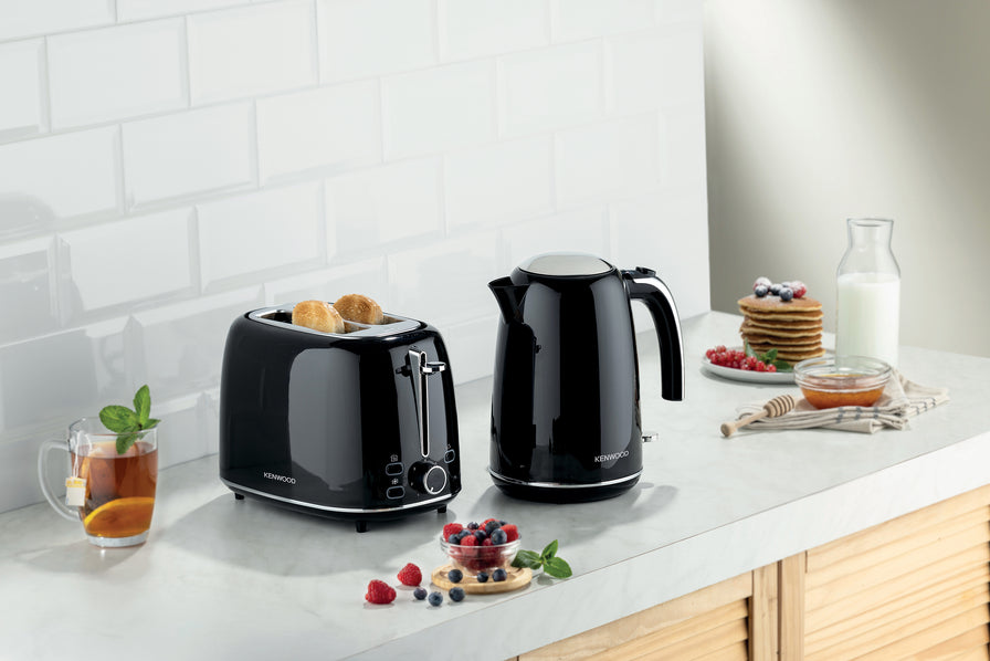 Kenwood Eterna Plastic Kettle Glossy Black - ZJP31.000BK