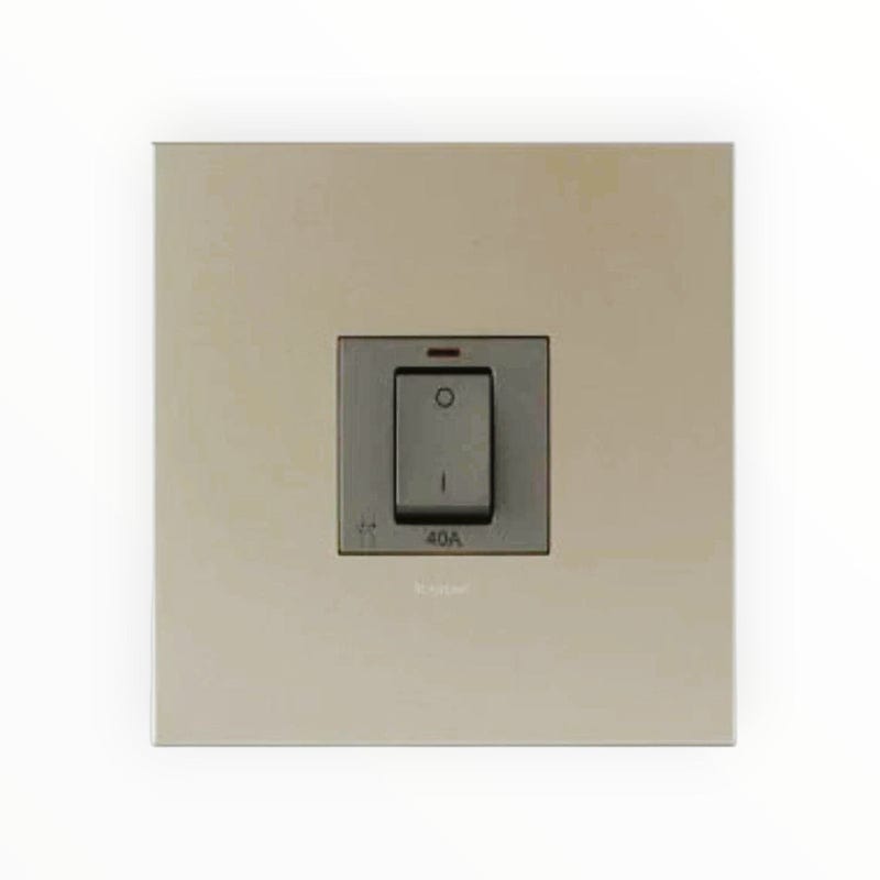 Legrand PLUG Legrand Champagne/Magnesium 4x4 Isolator