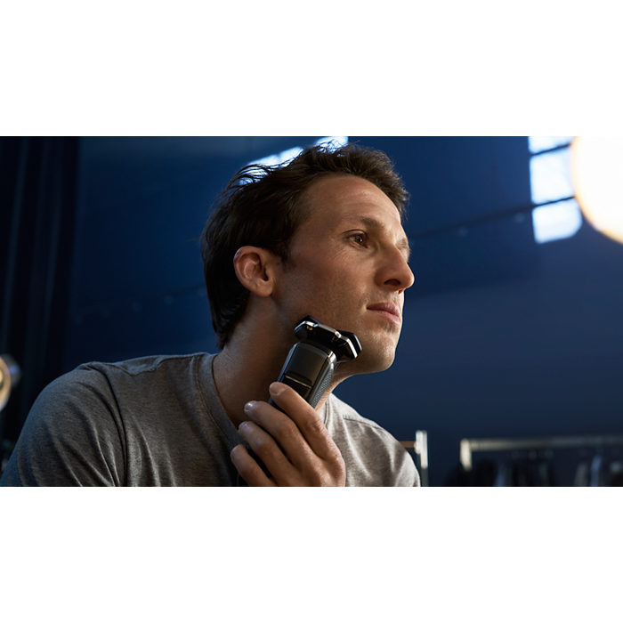 Philips Shaver Series 7000 Wet & Dry Electric Shaver S7885/50
