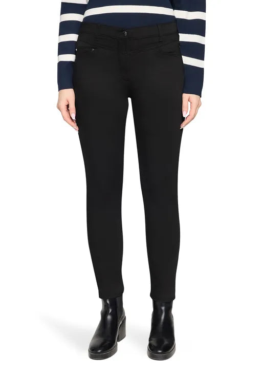 Betty Barclay Ladies Casual Trousers Slim Fit-Black 6818/2518