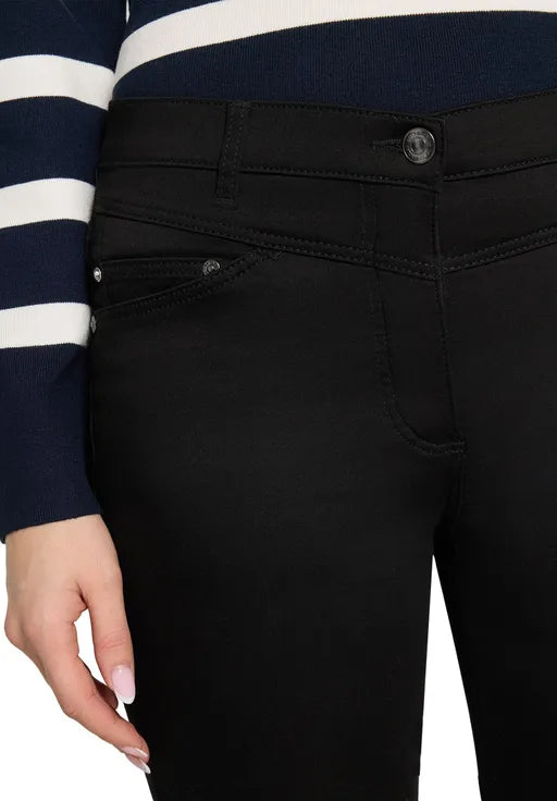 Betty Barclay Ladies Casual Trousers Slim Fit-Black 6818/2518