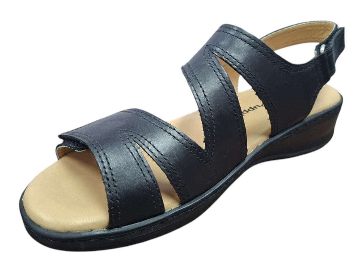 Hush Puppies  Giovanna Leather  Black