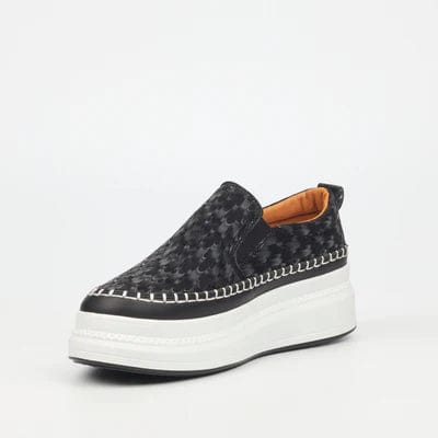 Butterflyfeet Butterflyfeet Ladies Tekkies (7522565128281)