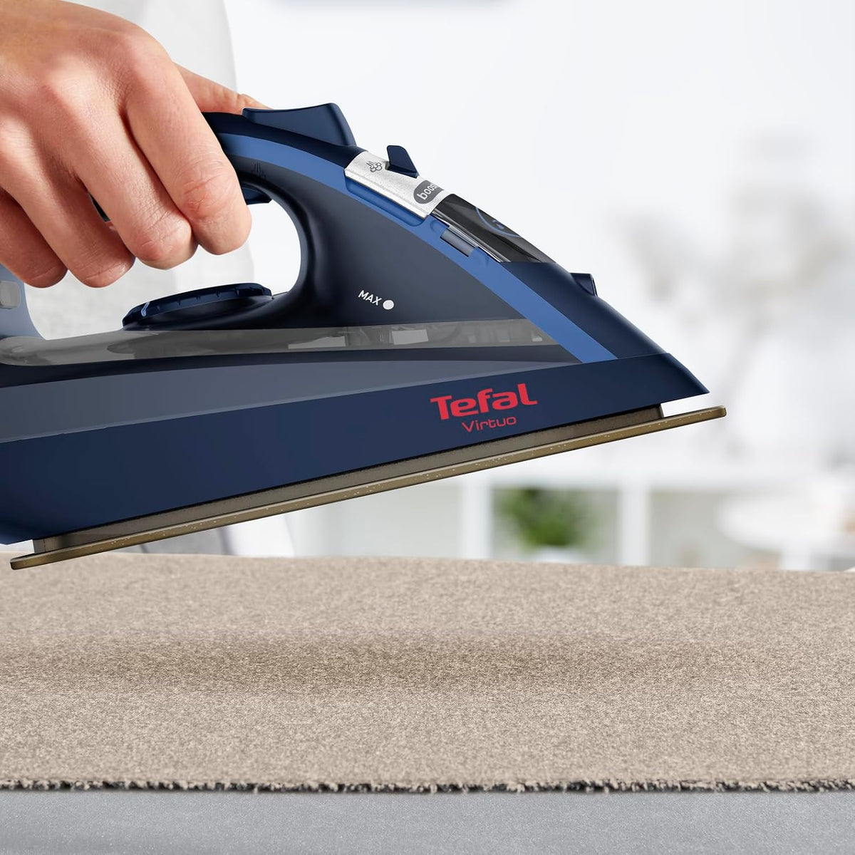 Tefal Virtuo 2000W Steam Iron FV2C45M2