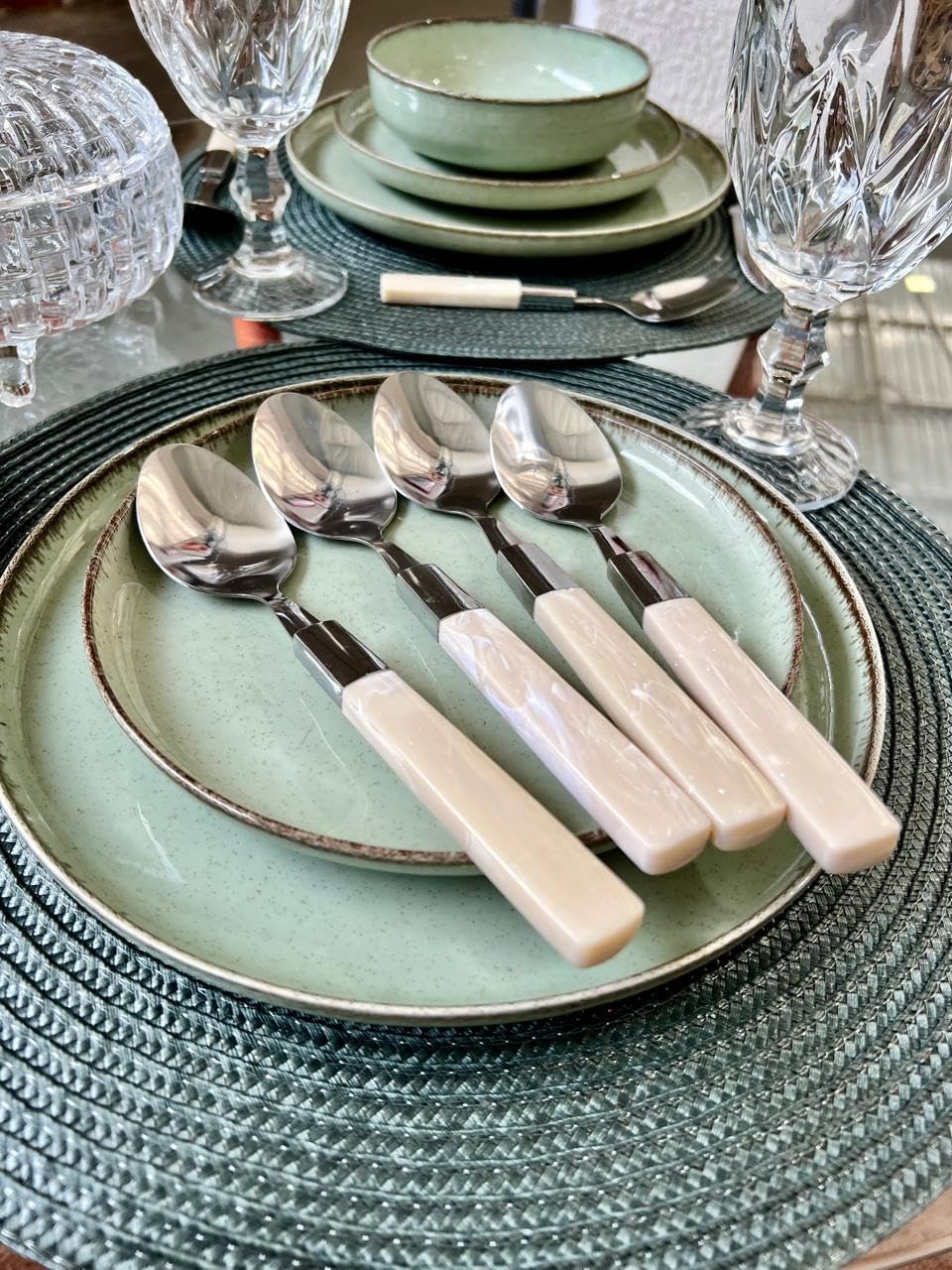 Gamma Faqueiro Cutlery Gamma Faqueiro Mother of Pearl 24-Piece Stainless Steel Cutlery Set Beige