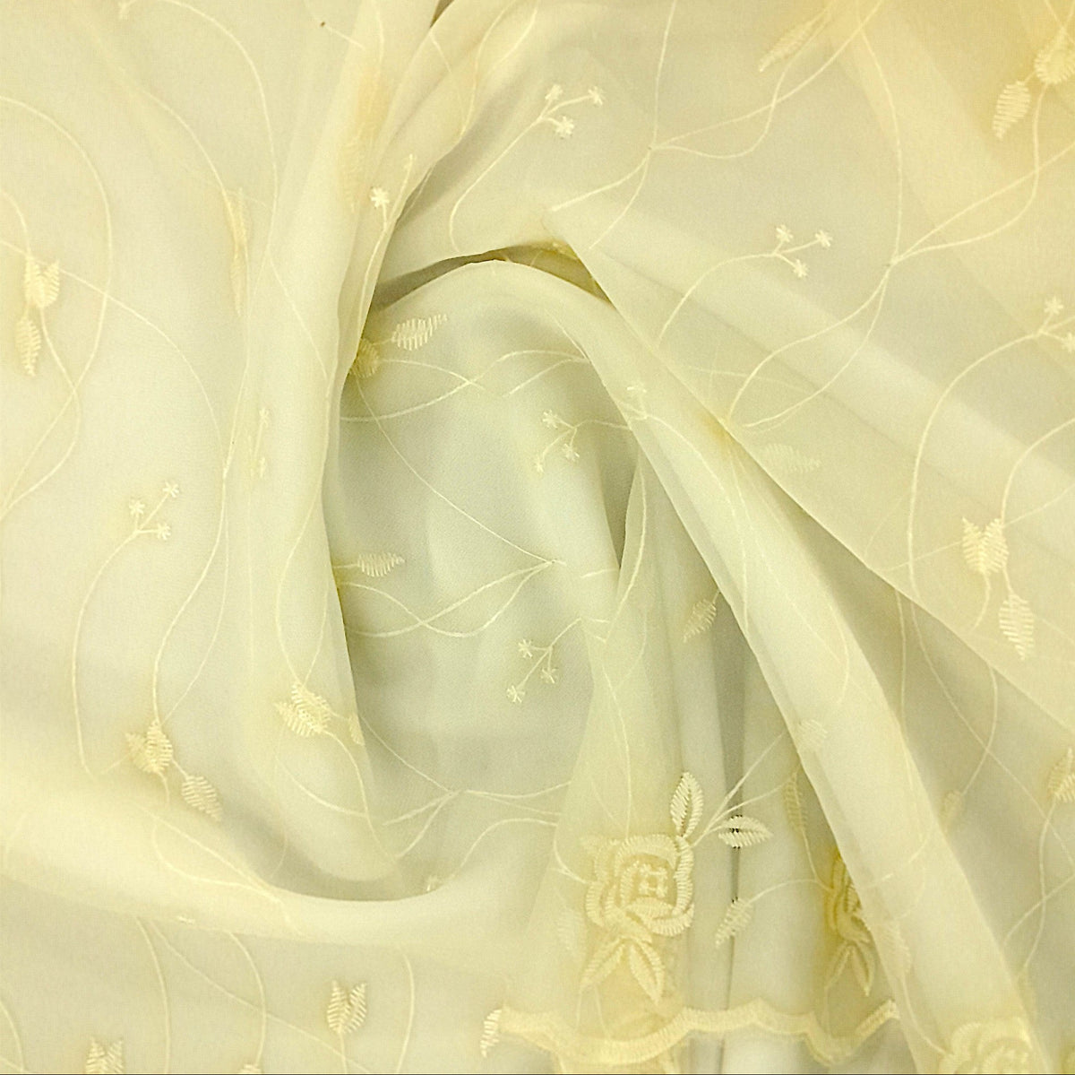 Fabric Embroided Voile Lace Rose 290 cm