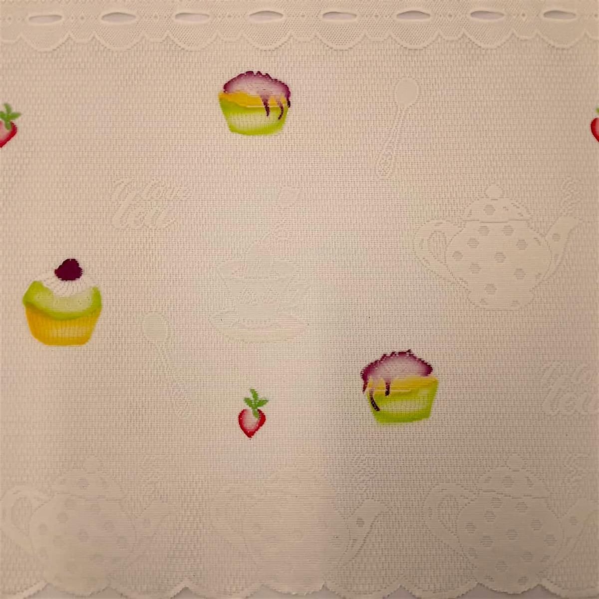 Fabric Dutch Lace Cup Cakes 60 cm.