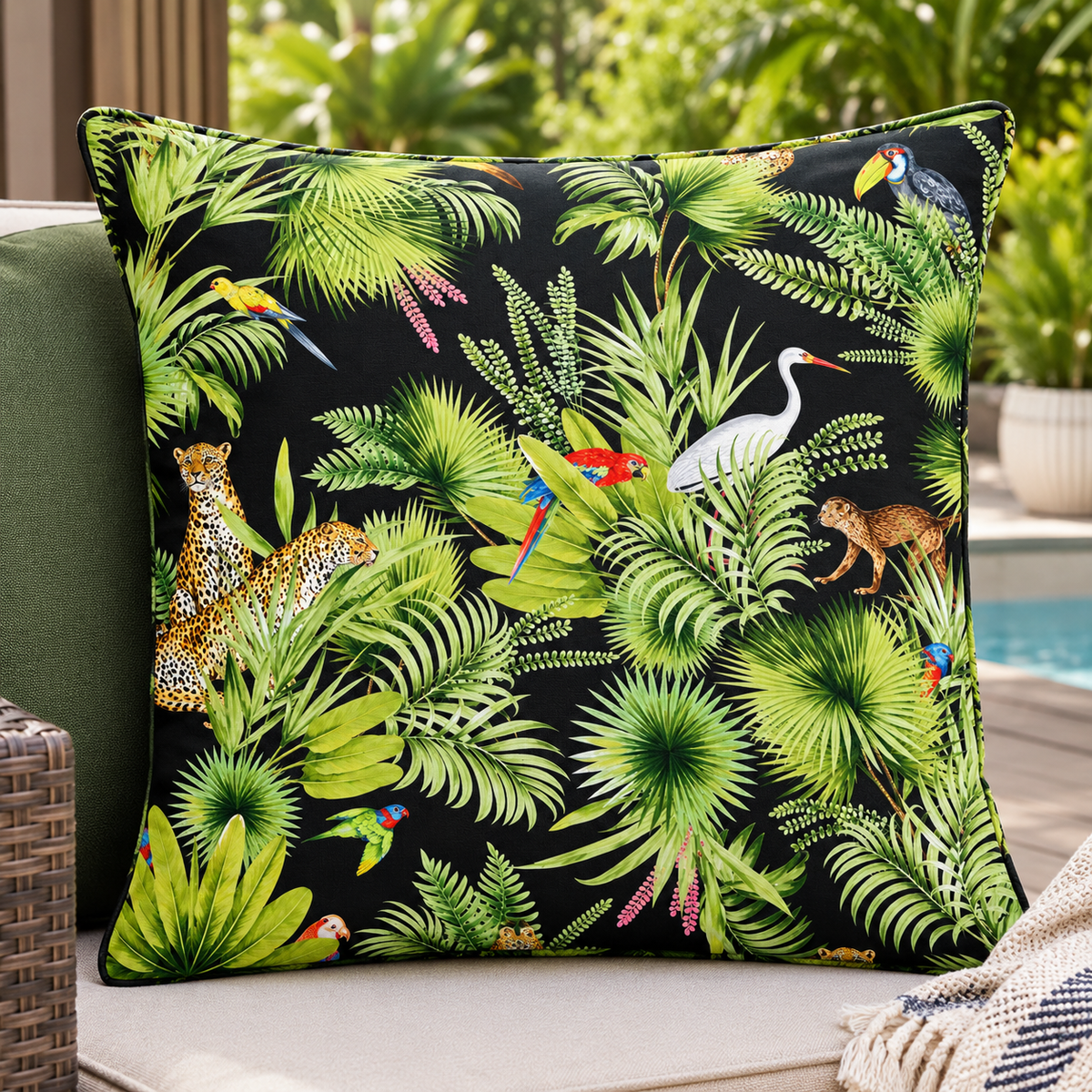 Fabric Printed Outdoor Canvas Palm/Animals 150 cm.