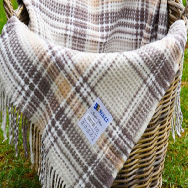Sesli Scotch Throw - 150 x 165cm