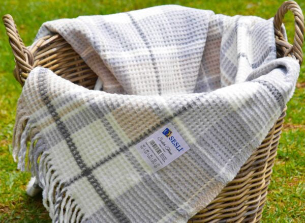Sesli Scotch Throw - 150 x 165cm