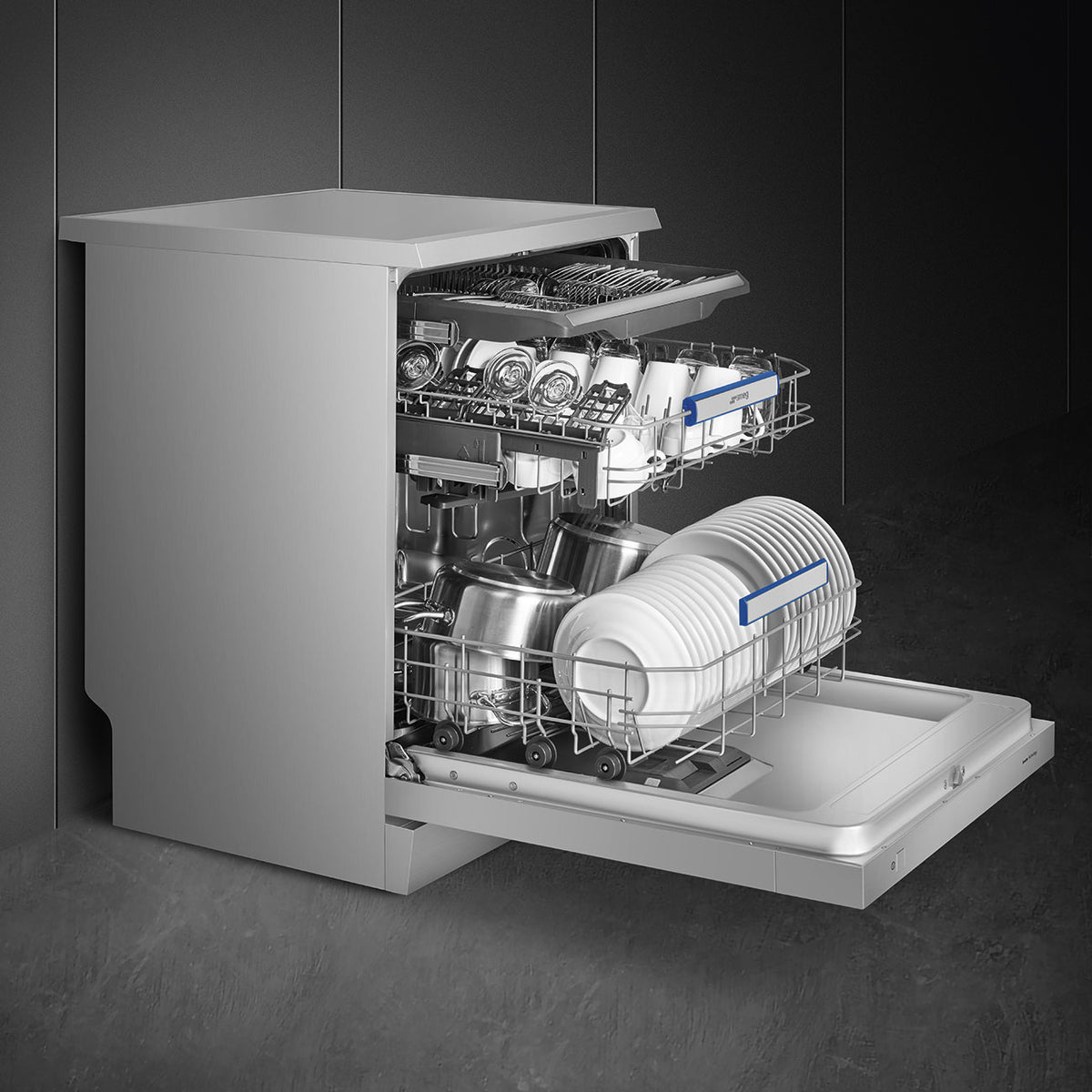 Smeg 60cm Stainless Steel 15 Place Dishwasher DW83TXSA