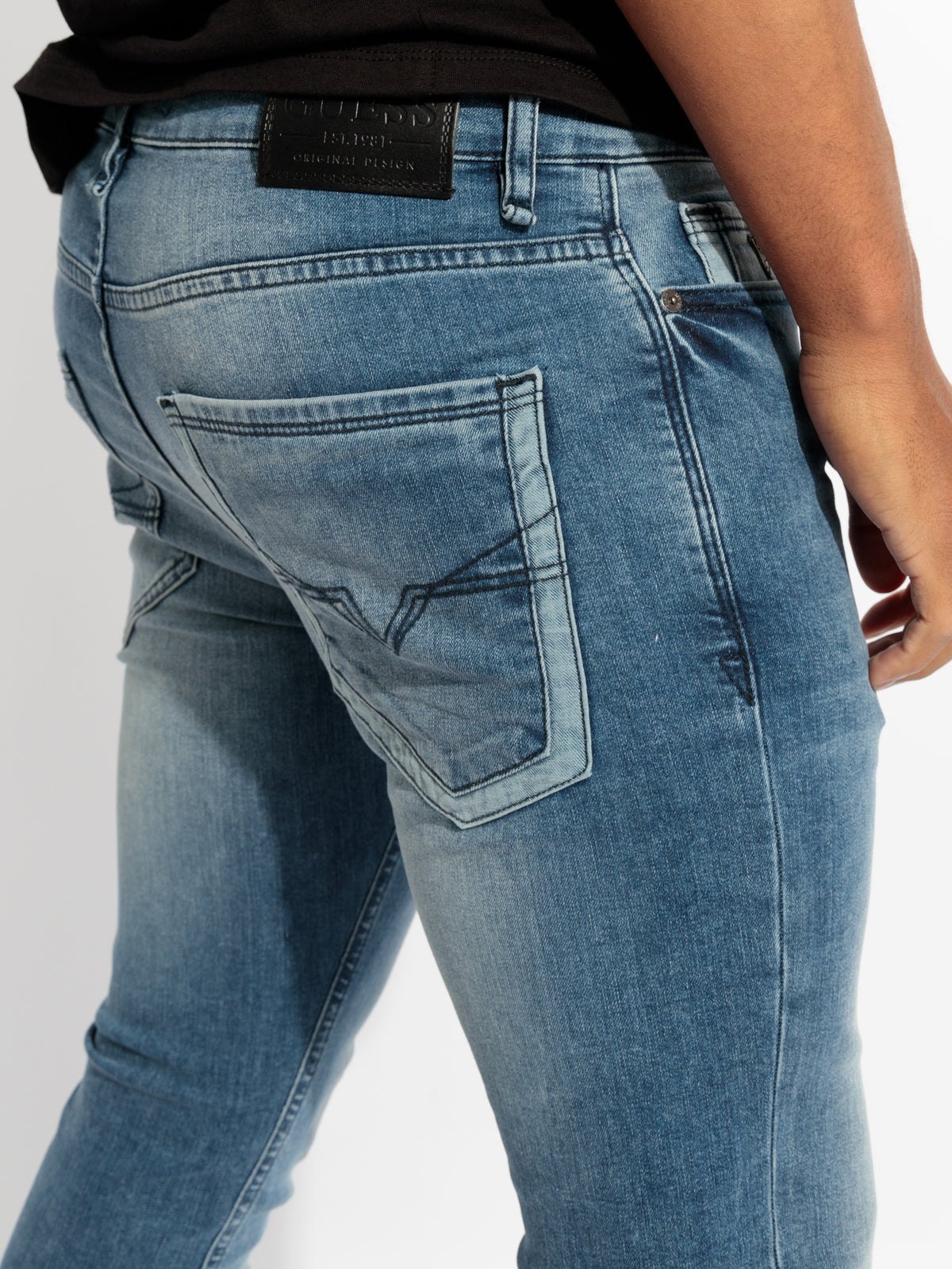 Guess Men's Monty Eco Skinny Fit Medium Wash GM06014