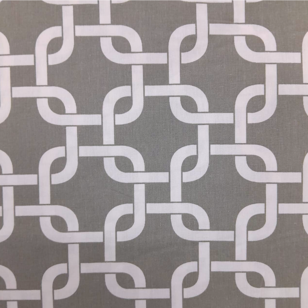 Fabric Printed Cotton Chain Reaction 140 cm.