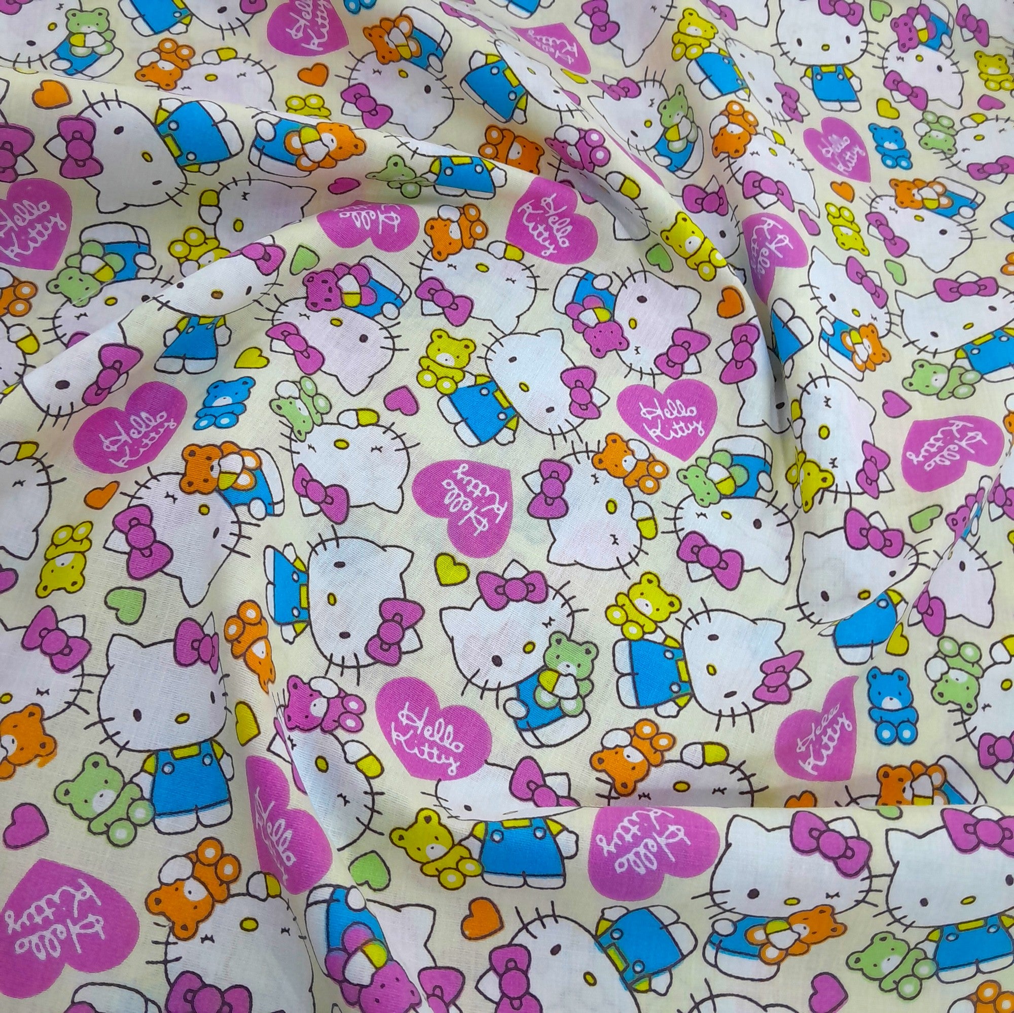 100% Printed Cotton Sheeting Fabric Hello Kitty 240 cm (8043781652569)
