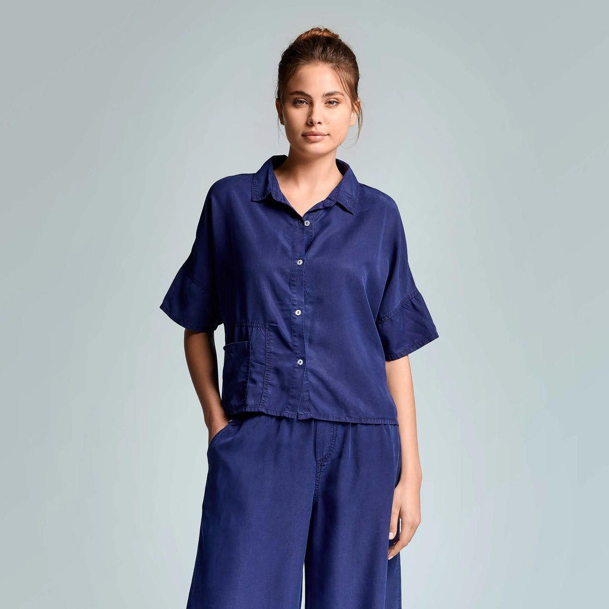 Iconique Ladies Clara Short Sleeve Shirt-Navy IC26-056