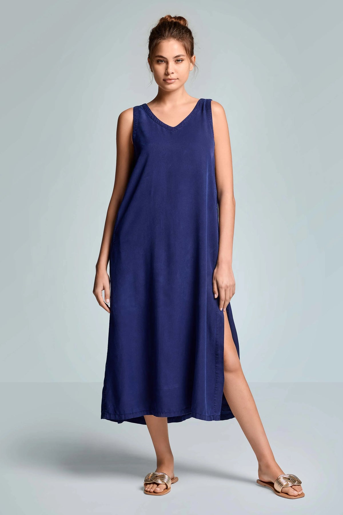 Iconique Casey Long Sleeveless Dress-Navy IC26-059
