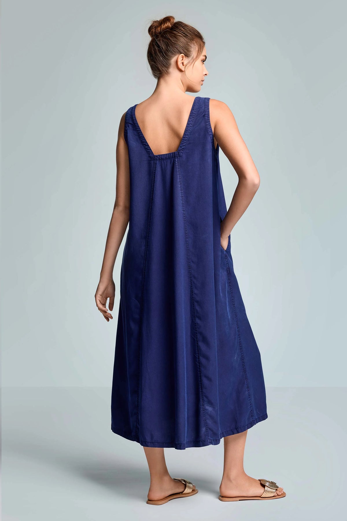 Iconique Casey Long Sleeveless Dress-Navy IC26-059