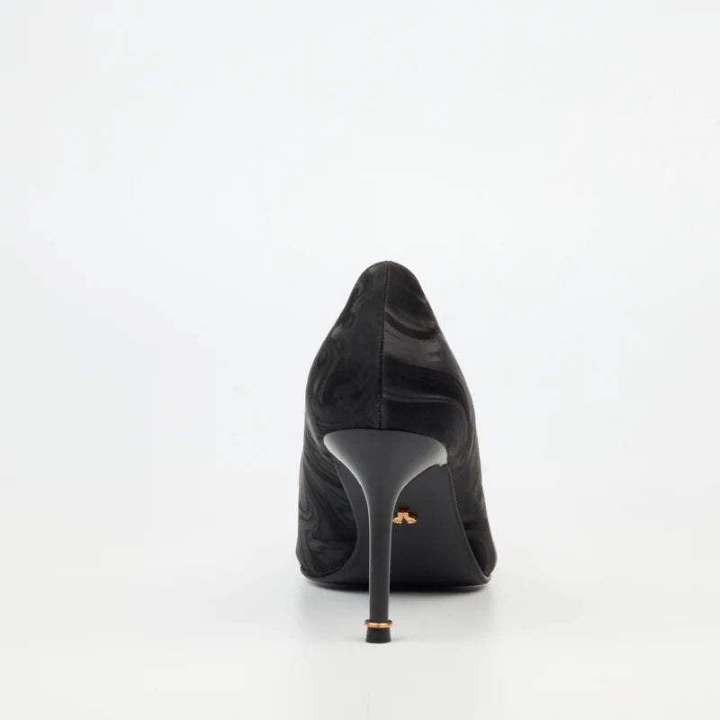 Butterfly Ladies Feet Lanelle 3 Court - Black