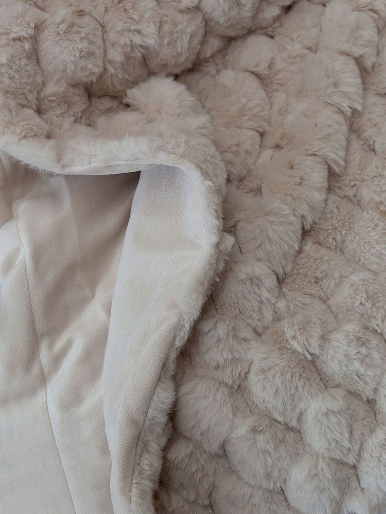 Linen House Throw Arctic Snug 150x200cm Ivory.