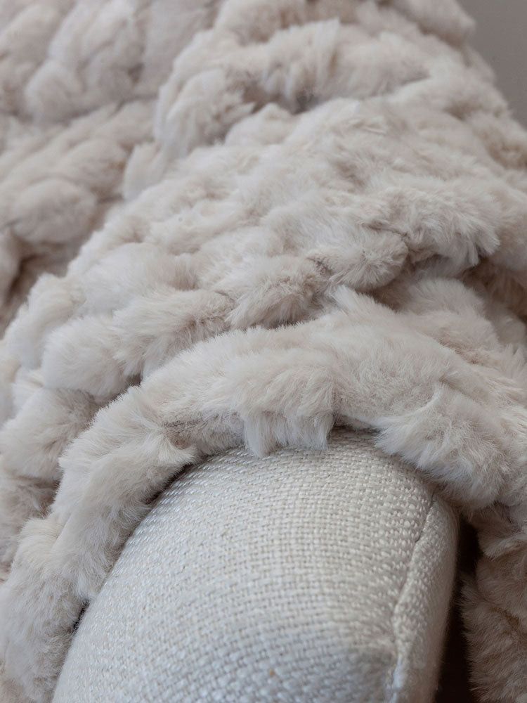 Linen House Throw Arctic Snug 150x200cm Ivory.