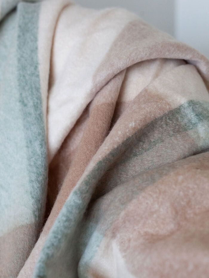 Linen House Embrace Throw 140x180cm Willow.