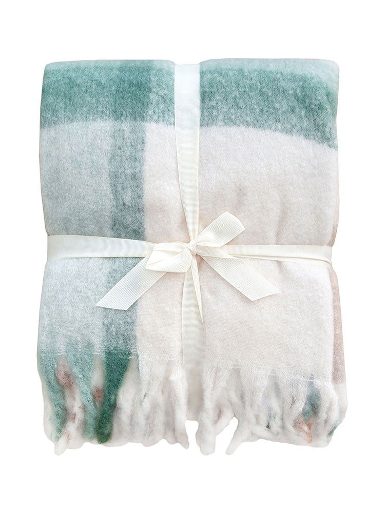 Linen House Embrace Throw 140x180cm Willow.