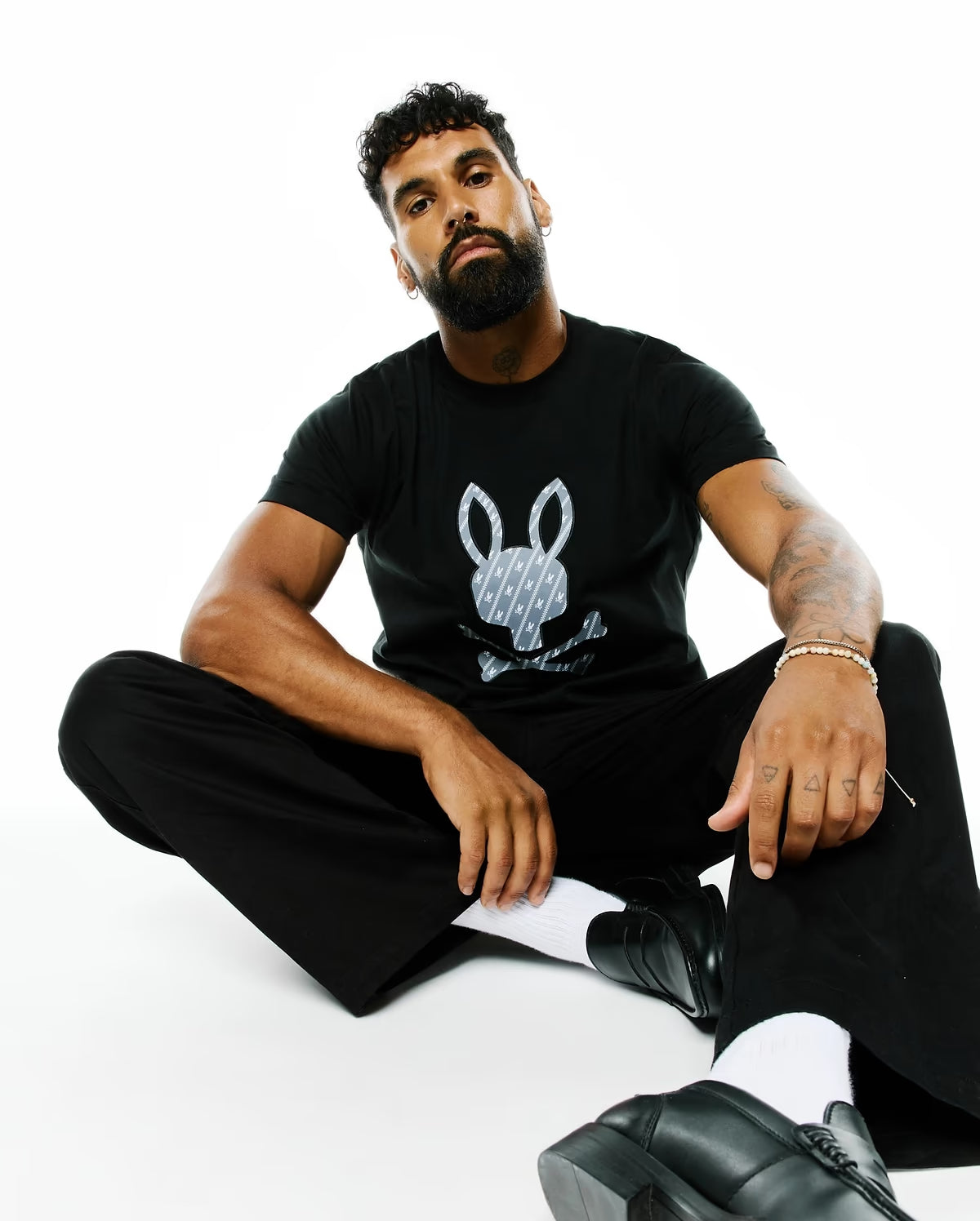 Psycho Bunny Mens Jaden Appliqué Graphic Tee-Black MT0200361