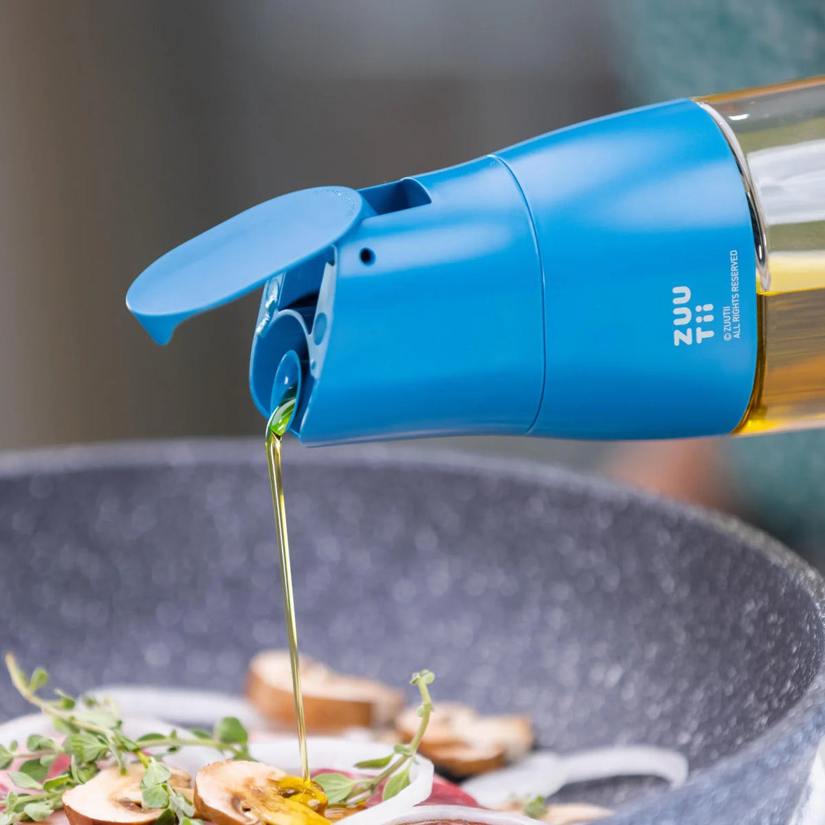 Zuutii Oil Dispenser 500ml Deep Blue ZTOC5638