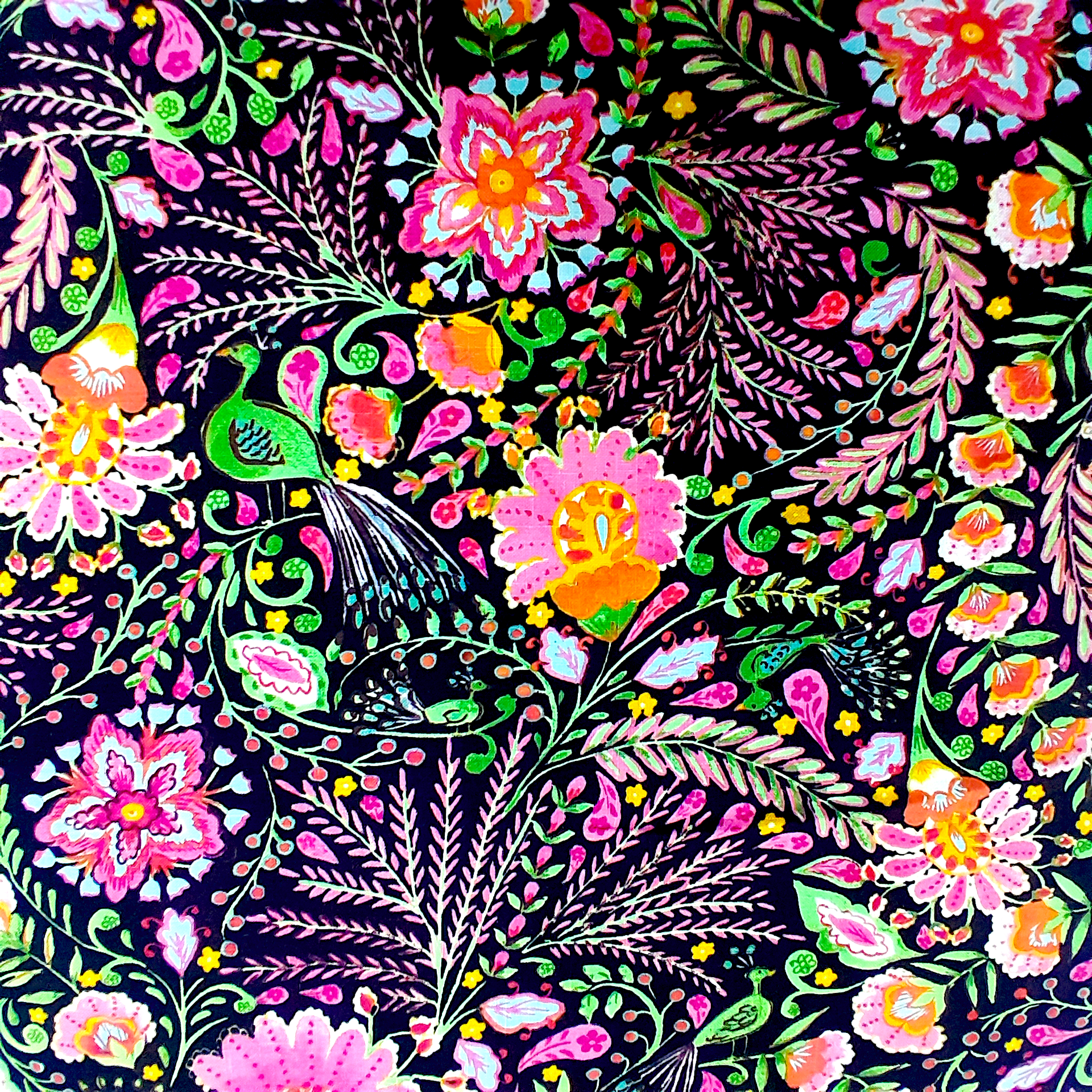 Printed Cotton Fabric Peaceful Perch 140cm