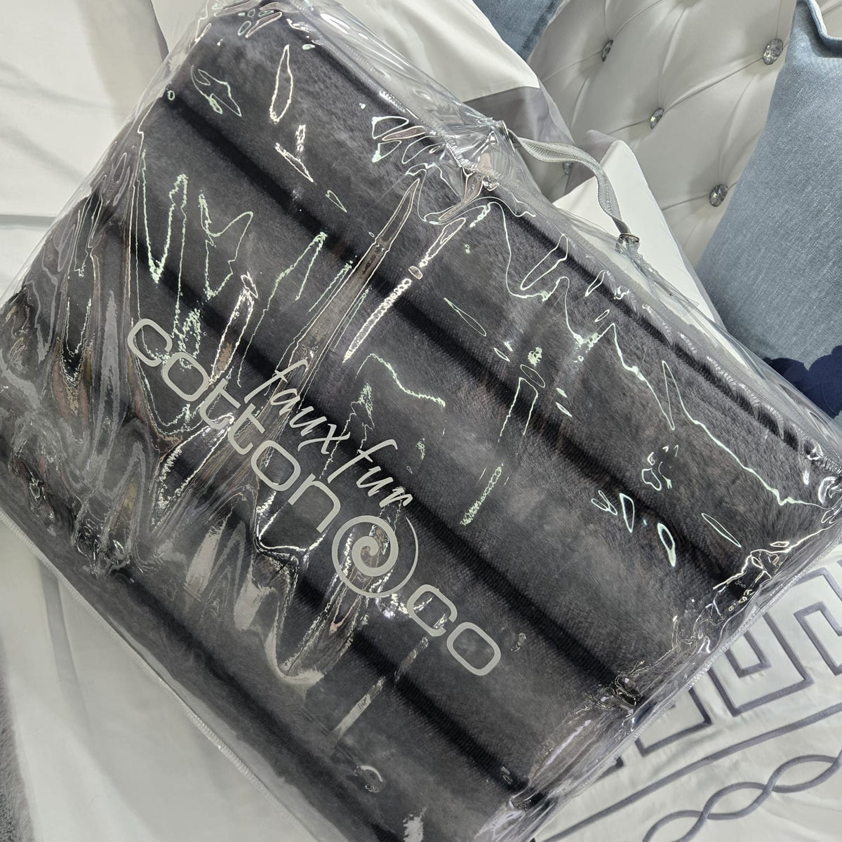 Cotton Co Alaska Faux fux Throw  220X240cm Grey AL240G.