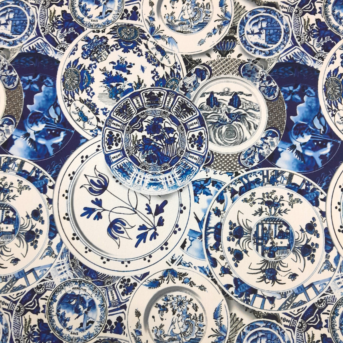 Printed Mini Matt Plates Blue 140 cm.