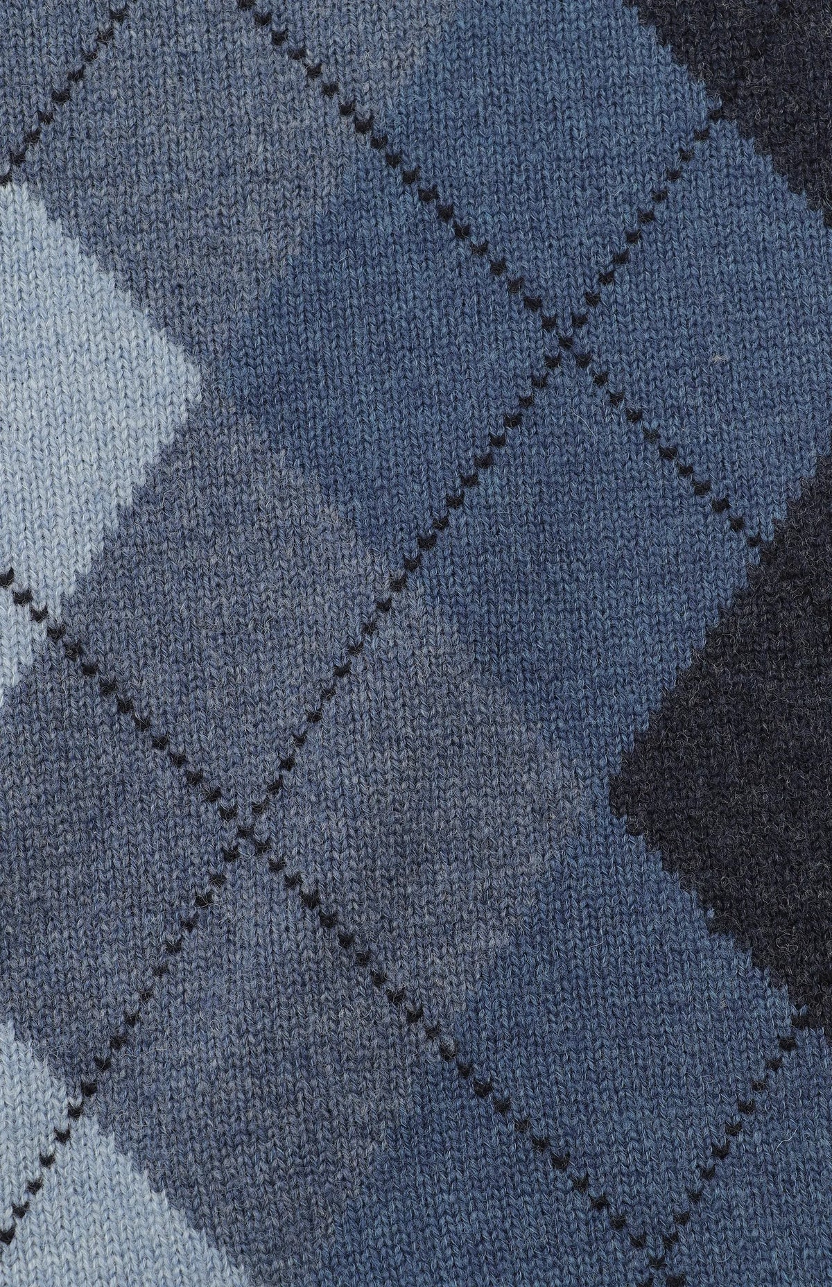 Pringle Jersey Wayne 1/4 Zip Argyle Knitwear Navy MKNI1700 PR111829.