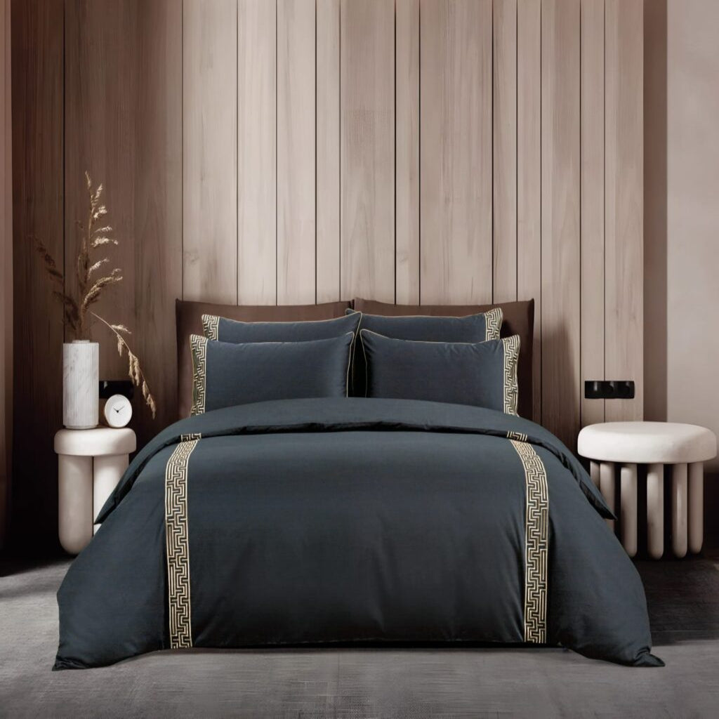 Egyptian Cotton Roberto 400 Thread Count Black/Stone Duvet Cover Set.