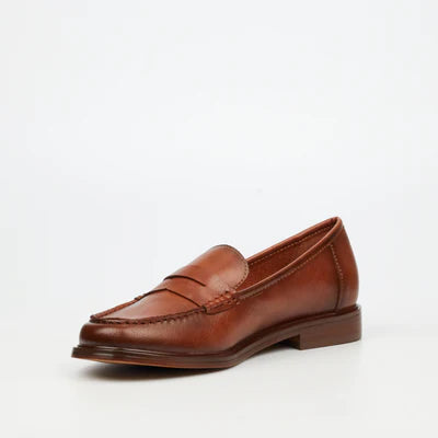 Miss Black Ladies Sasko 1 Faux Leather Shoe-Tan