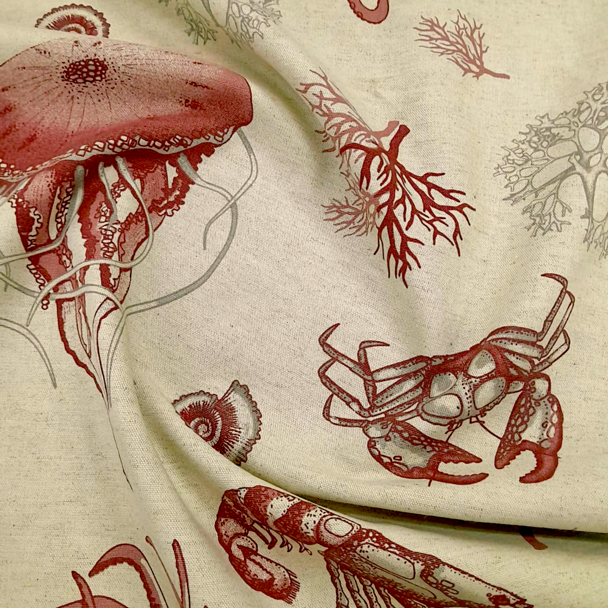 Fabric 100% Printed Poly Cotton Sea Creatures 140 cm.