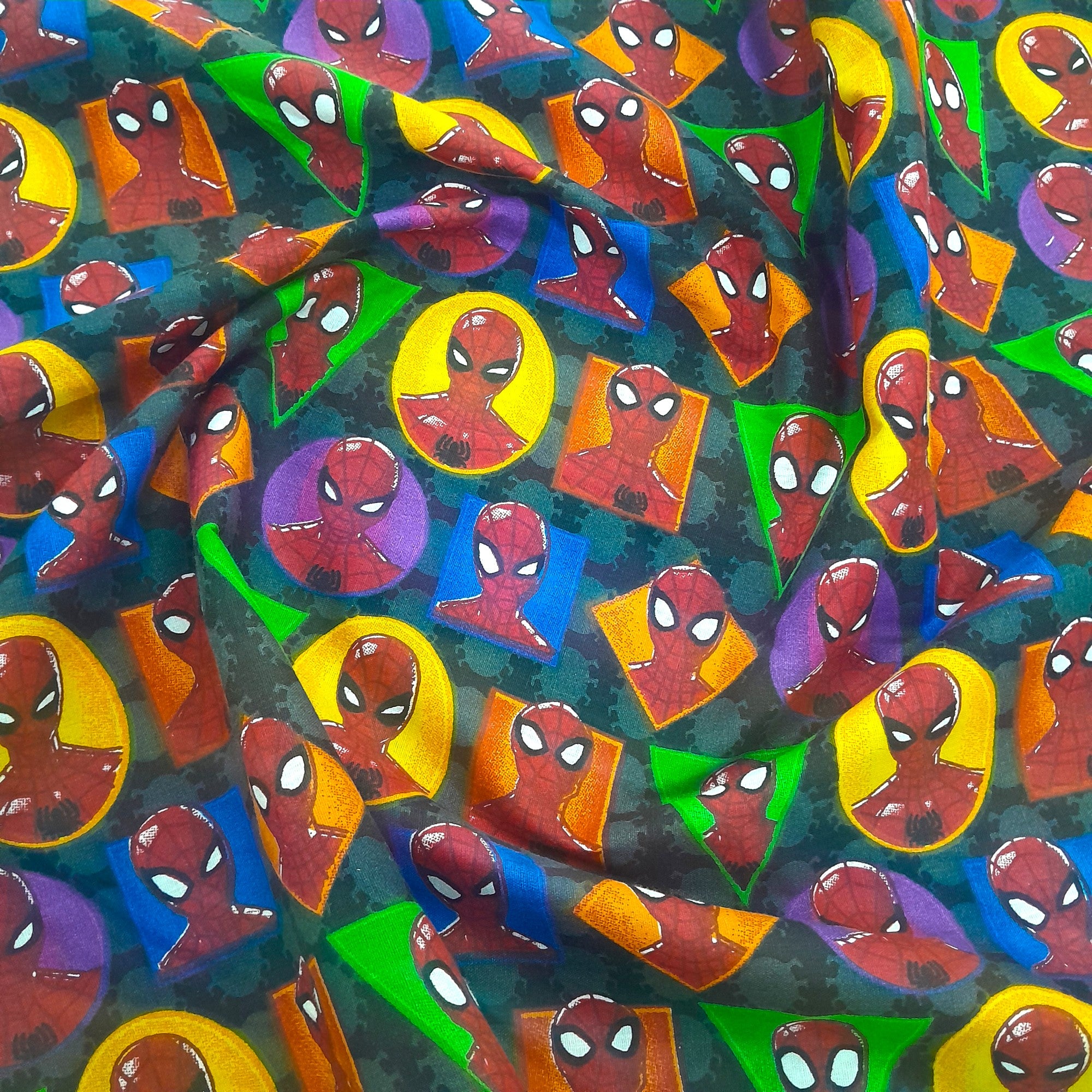 100% Printed Cotton Sheeting Fabric Spiderman 240 cm (8042877190233)