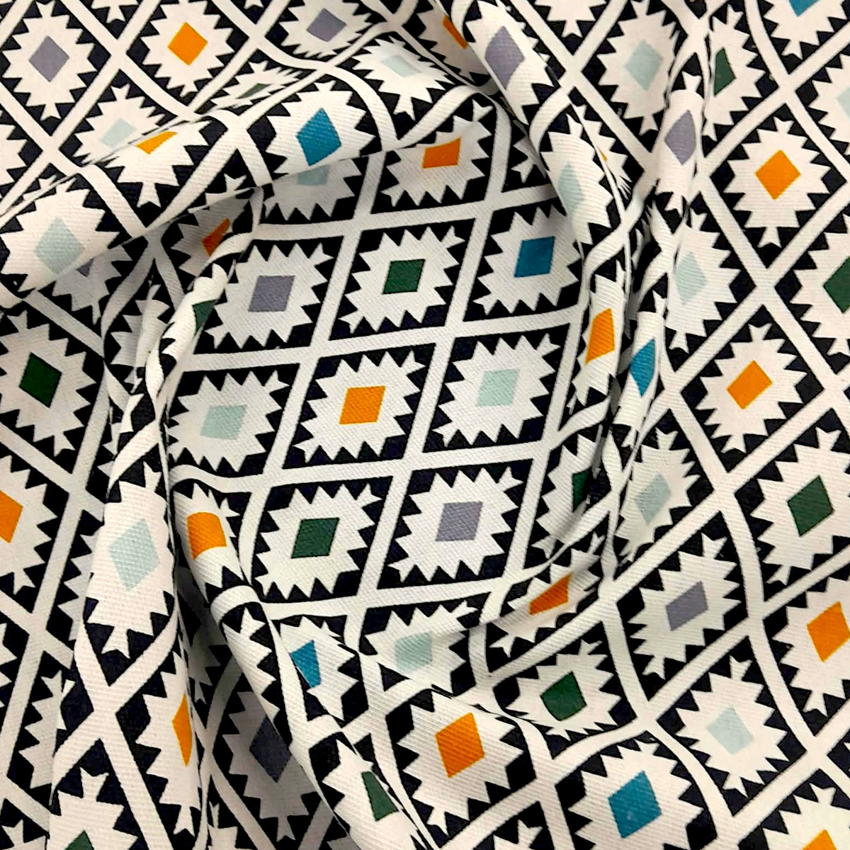 Fabric LB Tribal Diamond  140 cm.