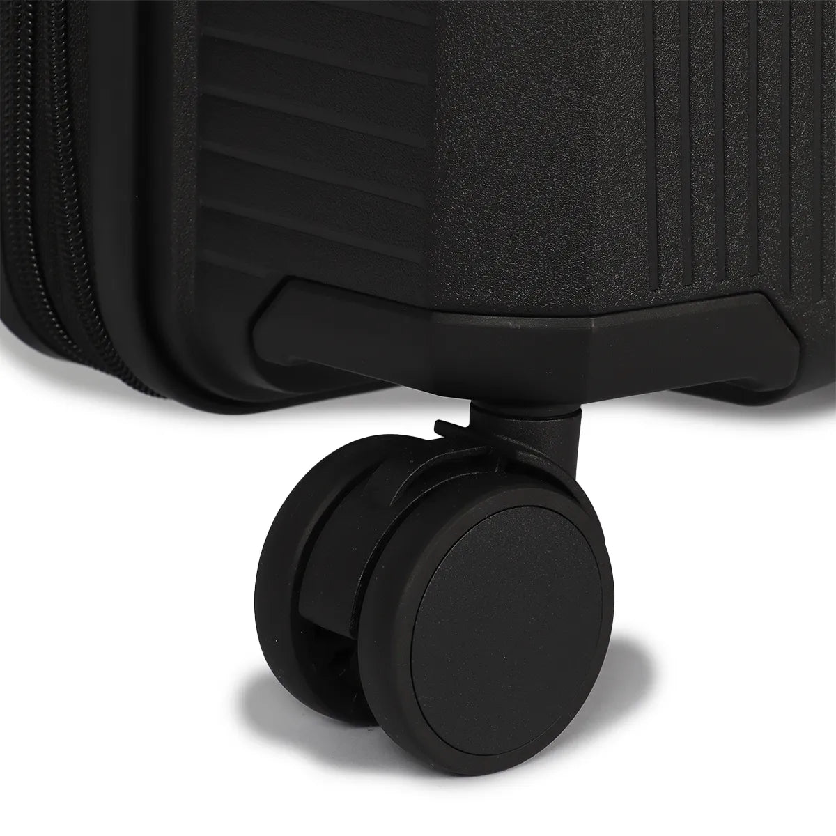 Travelite FIJI Cabin Case In Black TV00552B.